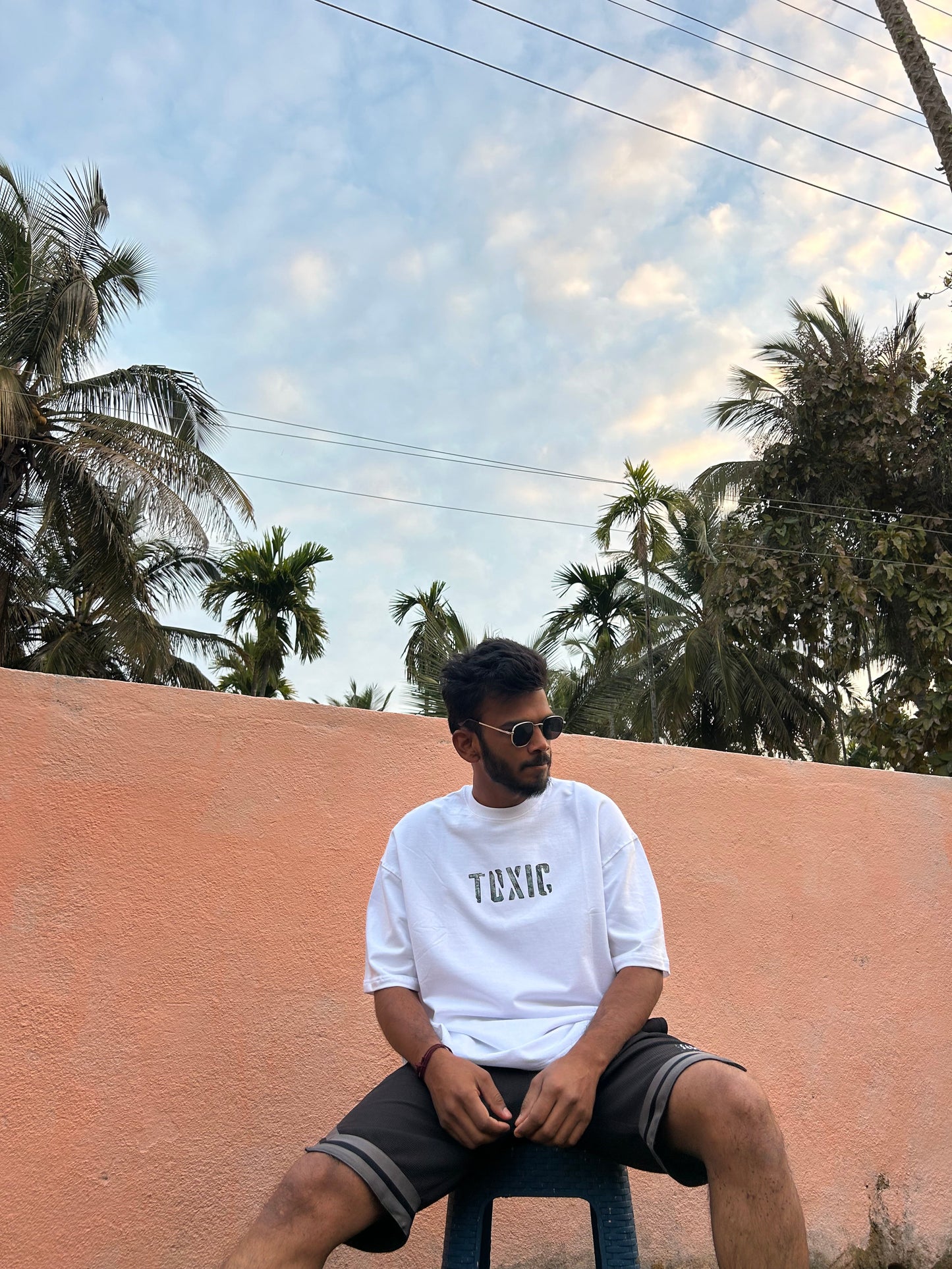 Toxic T over size shirt