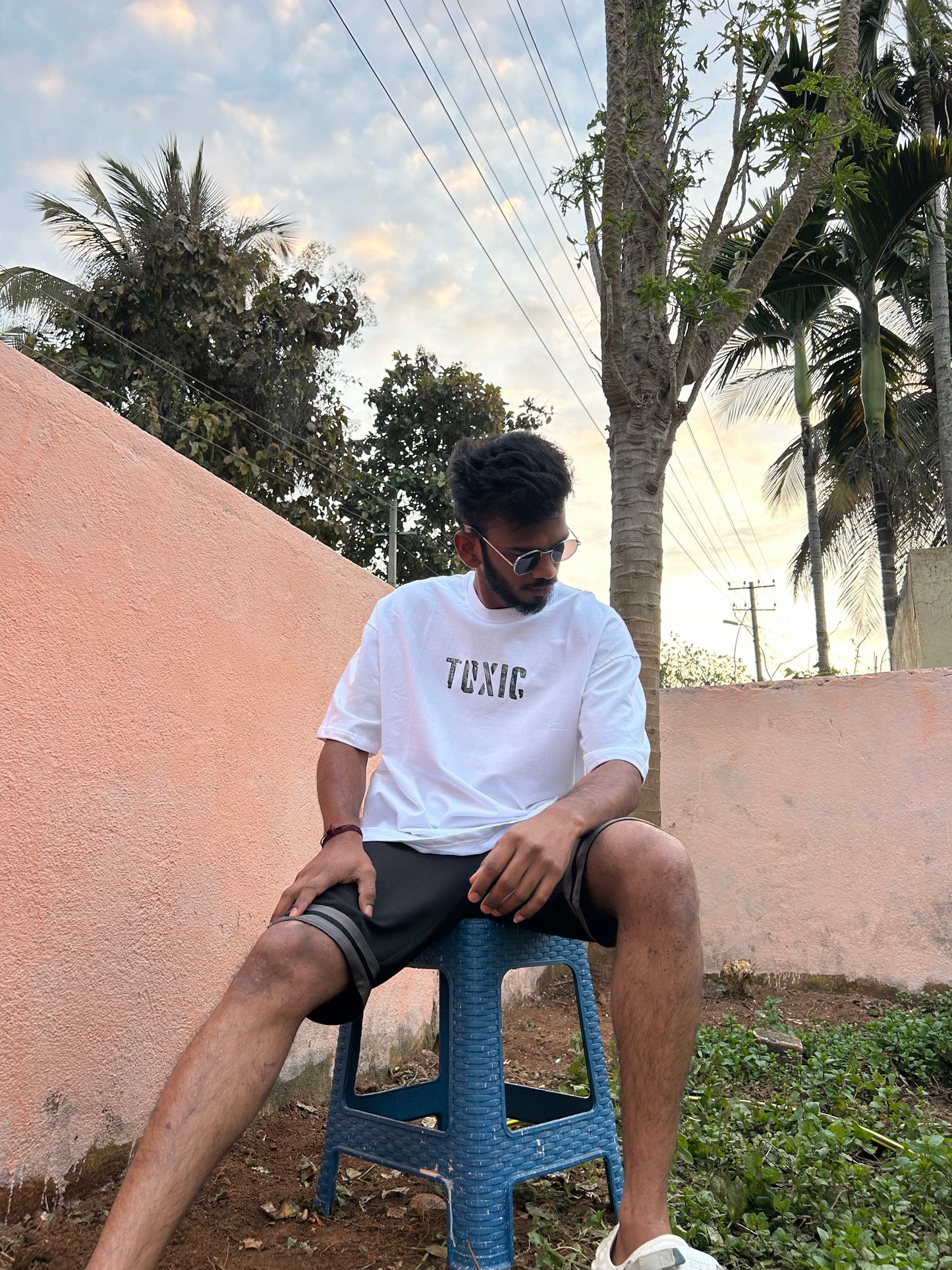 Toxic T over size shirt